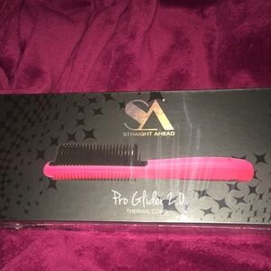 NIB Straight Ahead Pro Glider 2.0 Pink Thermal Comb